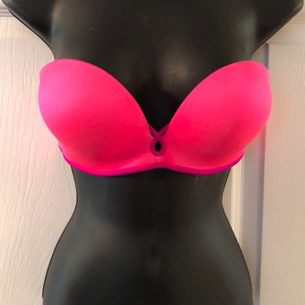 VICTORIAS SECRET hot pink strapless bra size 34B